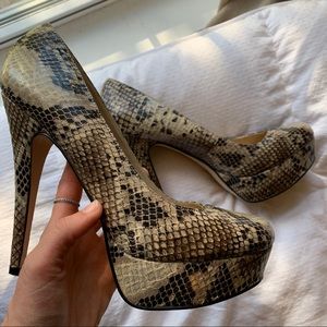 Aldo Leather Pumps - Snake Skin size 10 high heels